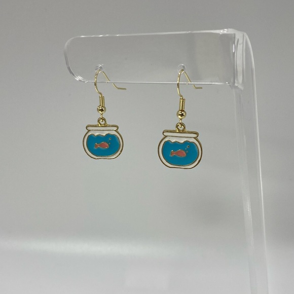 Cute funky Fish in a bowl gold enamel earrings - Picture 5 of 7
